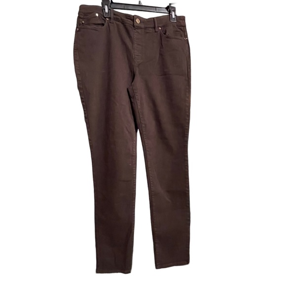 Chico’s the platinum jegging size 1
Conventional size 8 - Picture 1 of 11